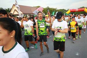 BIB: 2464, 2589
                            <button type="button" onclick="openModal(3530897)" class="btn btn-primary btn-sm float-right btn-popup" data-toggle="modal" data-target=".modal-high-quality">
                        <i class="fas fa-shopping-cart"></i> Add to Cart
                    </button>
                                            <button type="button" onclick="isThisMe(3530897, true)" class="btn btn-success btn-sm float-right btn-popup btn-isme hidden" data-toggle="tooltip" data-placement="bottom" title="นี่คือรูปของคุณใช่ไหม คลิกที่นี่เพื่อเอาเข้าอัลบั้ม">
                        <i class="fas fa-plus"></i> Add to album
                    </button>
                    <button type="button" onclick="isThisMe(3530897, false)" class="btn btn-warning btn-sm float-right btn-popup btn-isnotme hidden">
                        <i class="fas fa-ban"></i> Remove from album
                    </button>